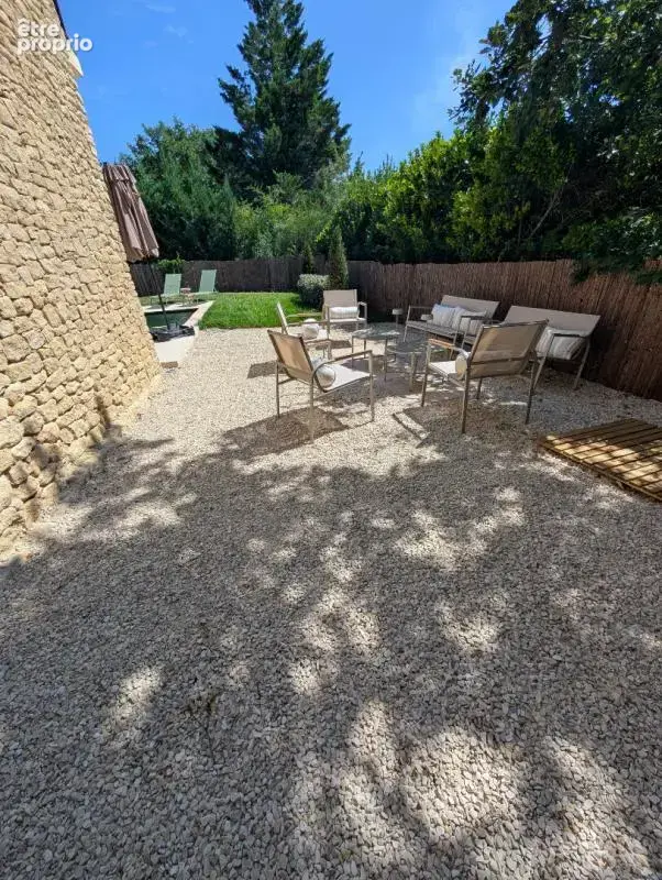 Gordes - Élégante maison contemporaine de 175 m² avec piscine - photo 16