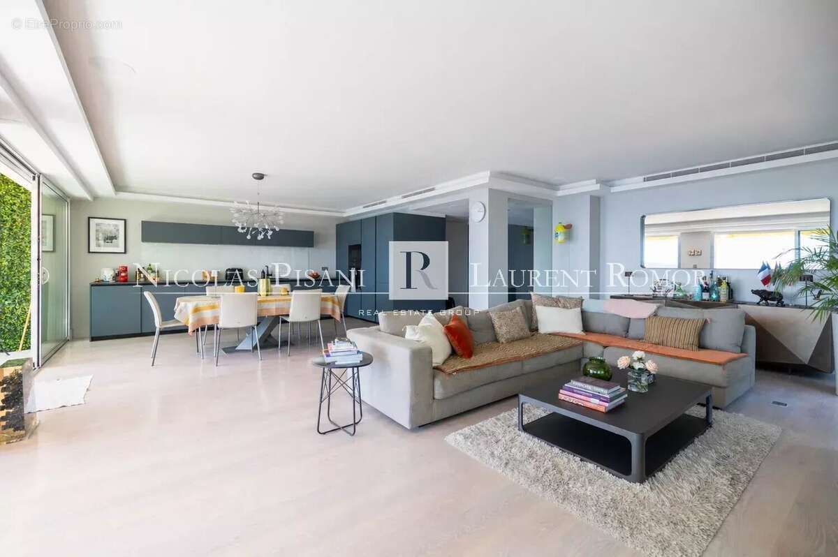 Appartement à VILLEFRANCHE-SUR-MER