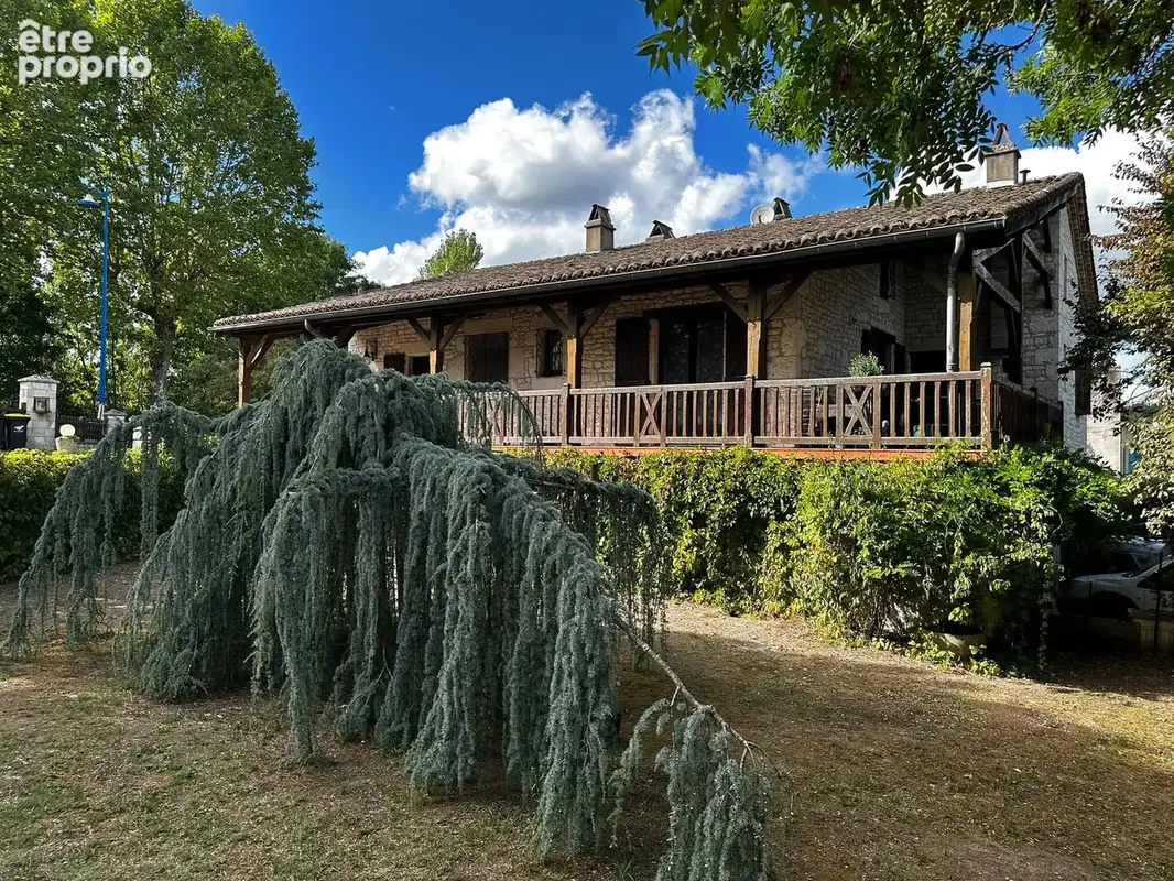Photo Maison à Montaigu-De-Quercy au prix de 299 000€