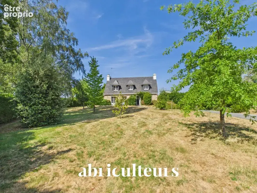 Belle maison familiale de 160 m² sur grand terrain arboré au nord de Vannes – Quartier prisé du Teninio - photo 3