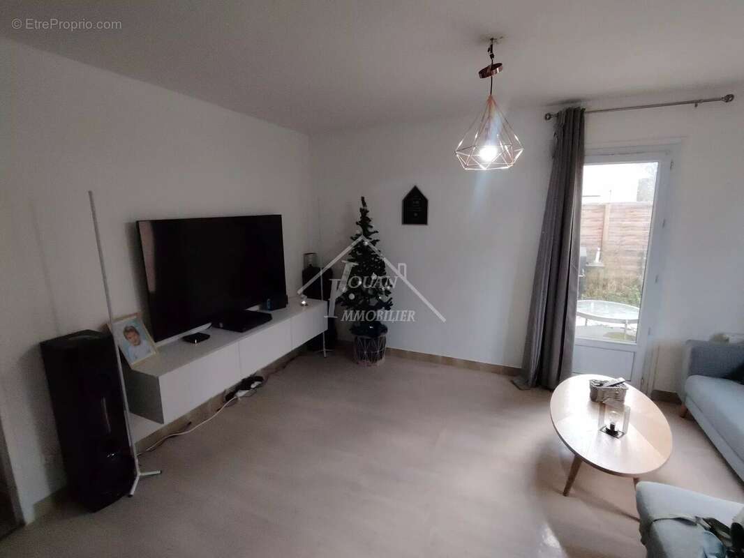 Maison à vendre à Pierrefitte-sur-Loire, 87 m² - photo 2