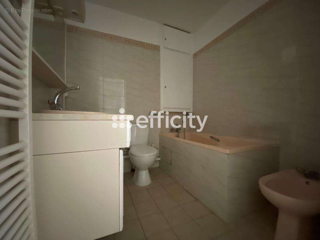 Appartement à VILLENEUVE-LE-ROI