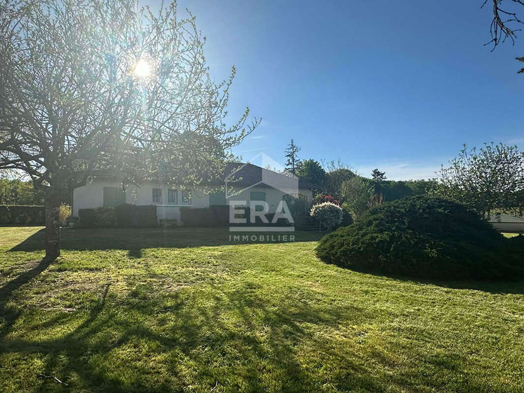 Maison à MONTPON-MENESTEROL