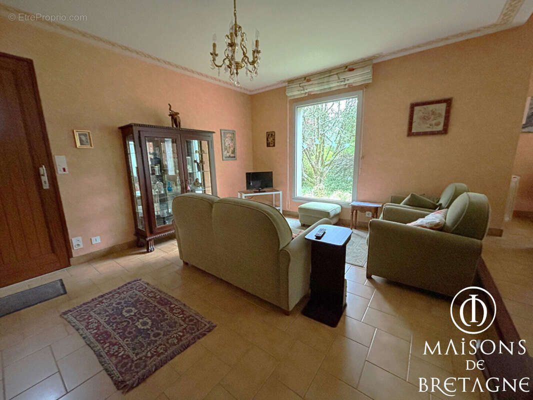 Scaër, maison 6 pièces avec vie de plain-pied - photo 10