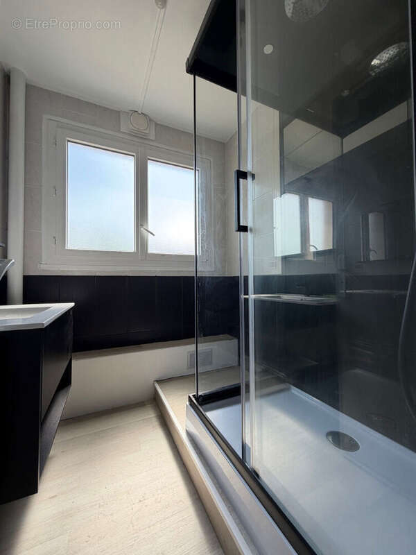 Appartement à GRAVIGNY