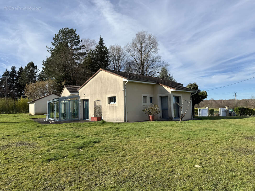 Maison à SAINT-PARDOUX-CORBIER