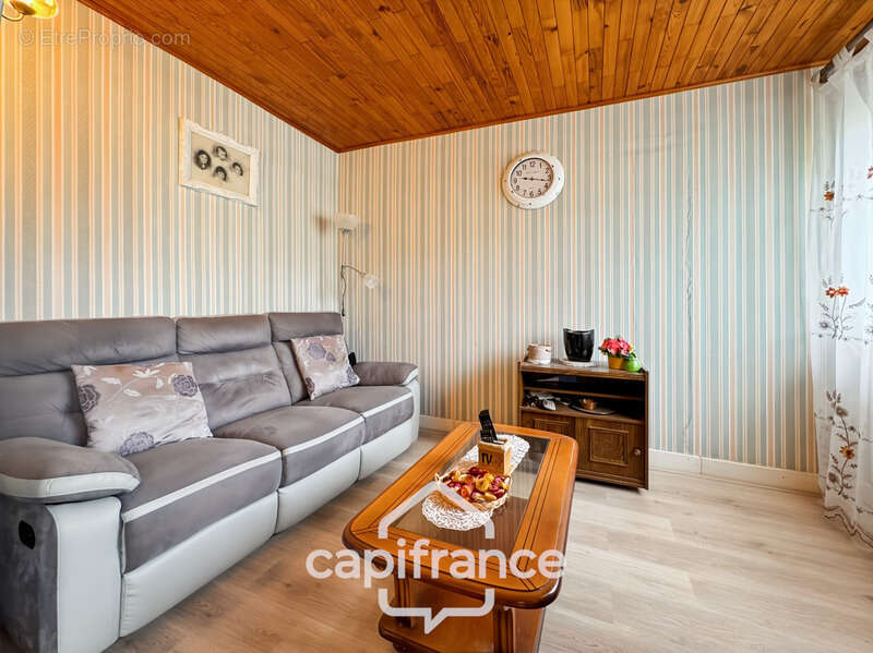 Maison à ROUSSILLON