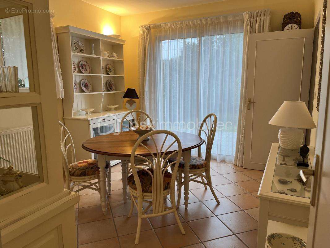 Maison familiale T7 proche plage - photo 7