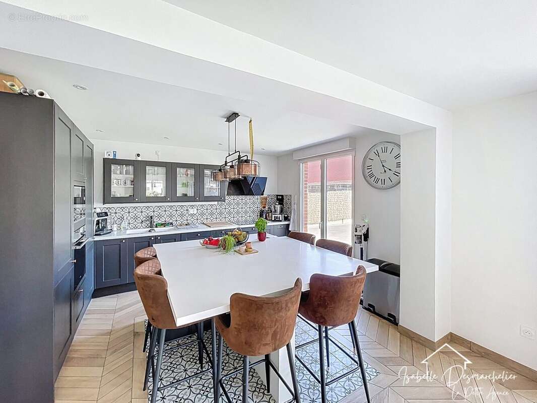 Maison à GONDECOURT