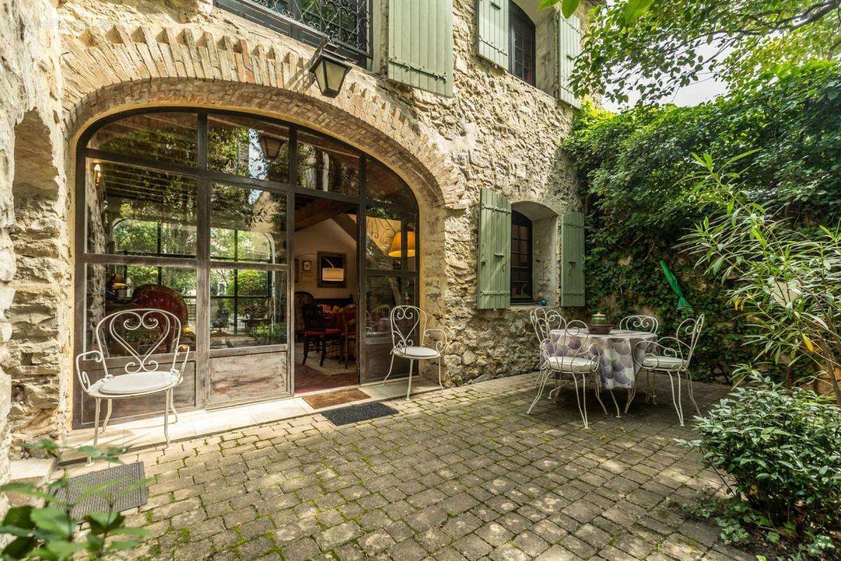 Maison à VAISON-LA-ROMAINE