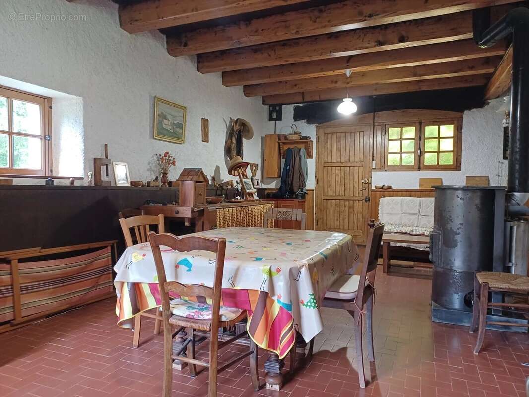 Maison à LA PESSE