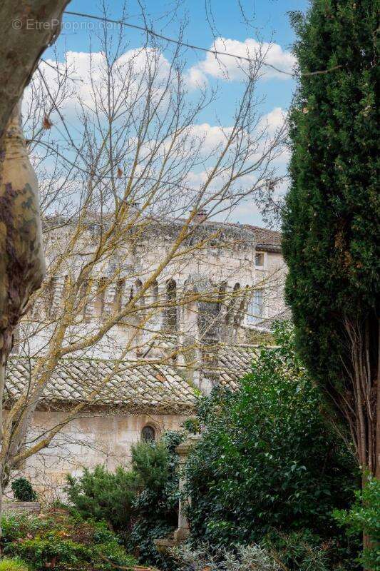 Maison à PERNES-LES-FONTAINES