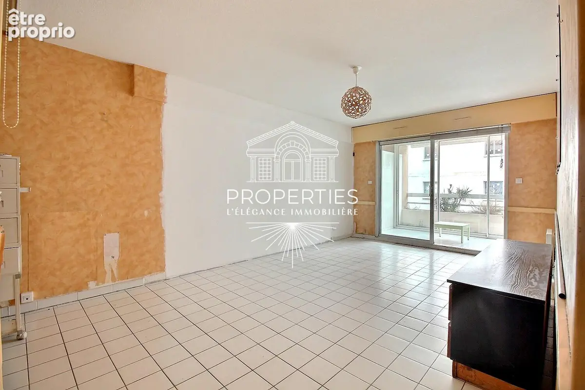 Bormes - le pin - t3 58m² a renover - terrasses x2 - expo sud - possibilite profession liberale - photo 2