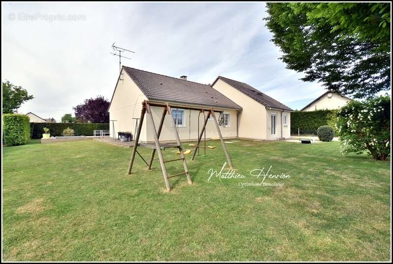 Maison à CIERREY