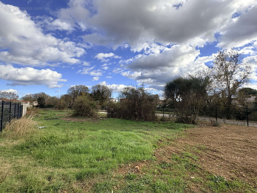 Terrain à SAINT-GENIES-DE-MALGOIRES