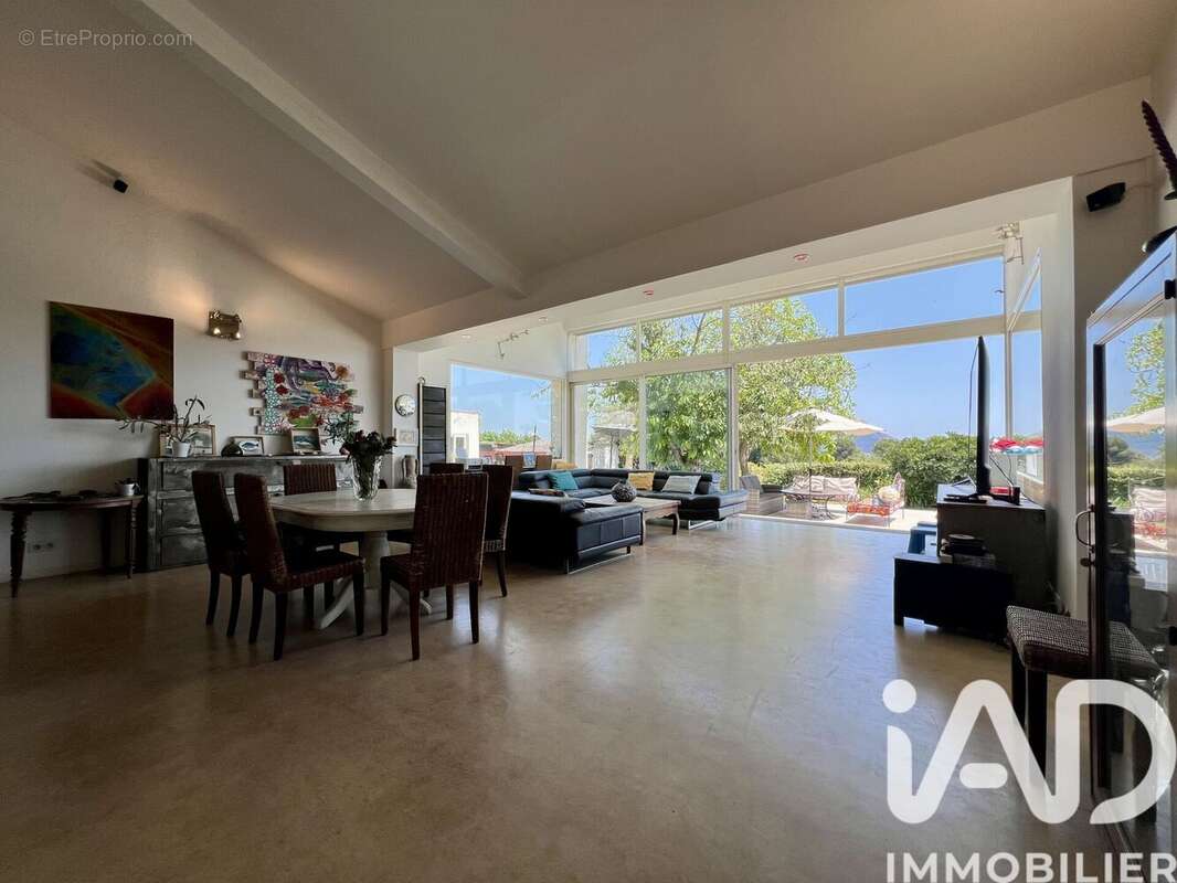 Photo 4 - Maison à LA FARLEDE