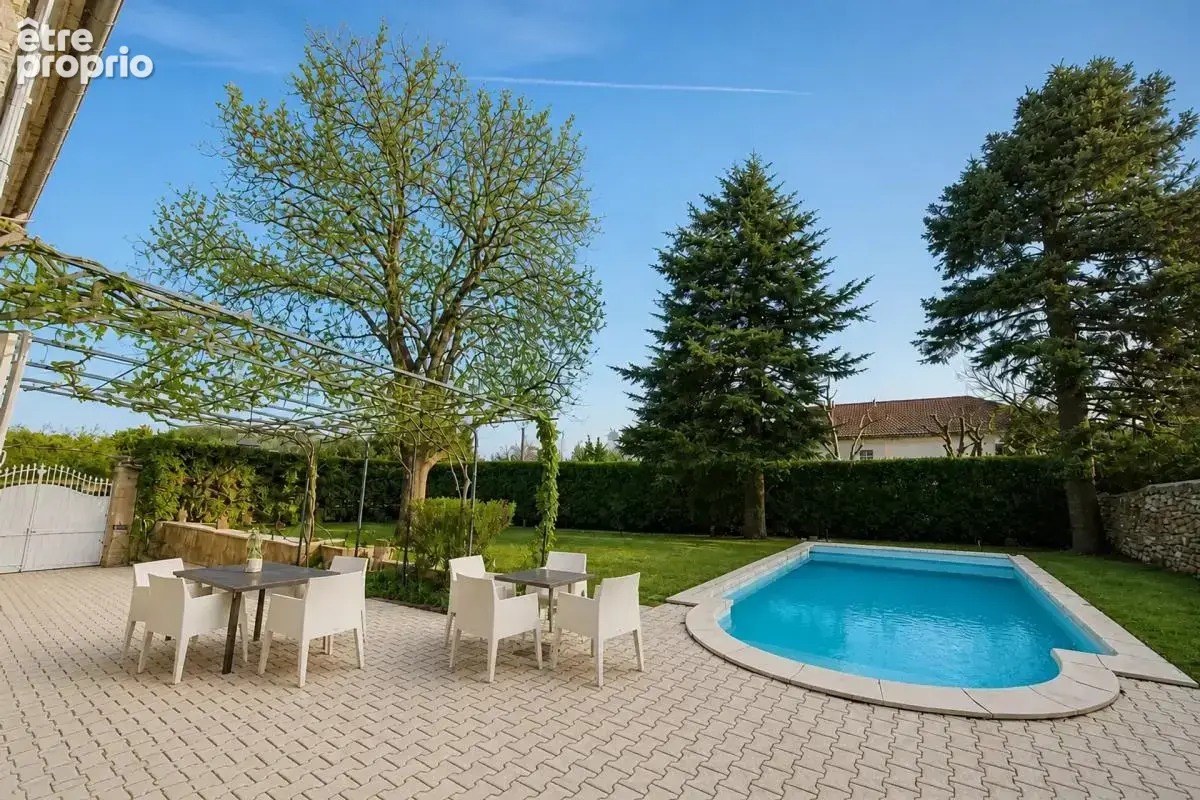 Maison du XVIIIe siècle 8 pièces 339 m² à Saint-Bauzély - photo 4