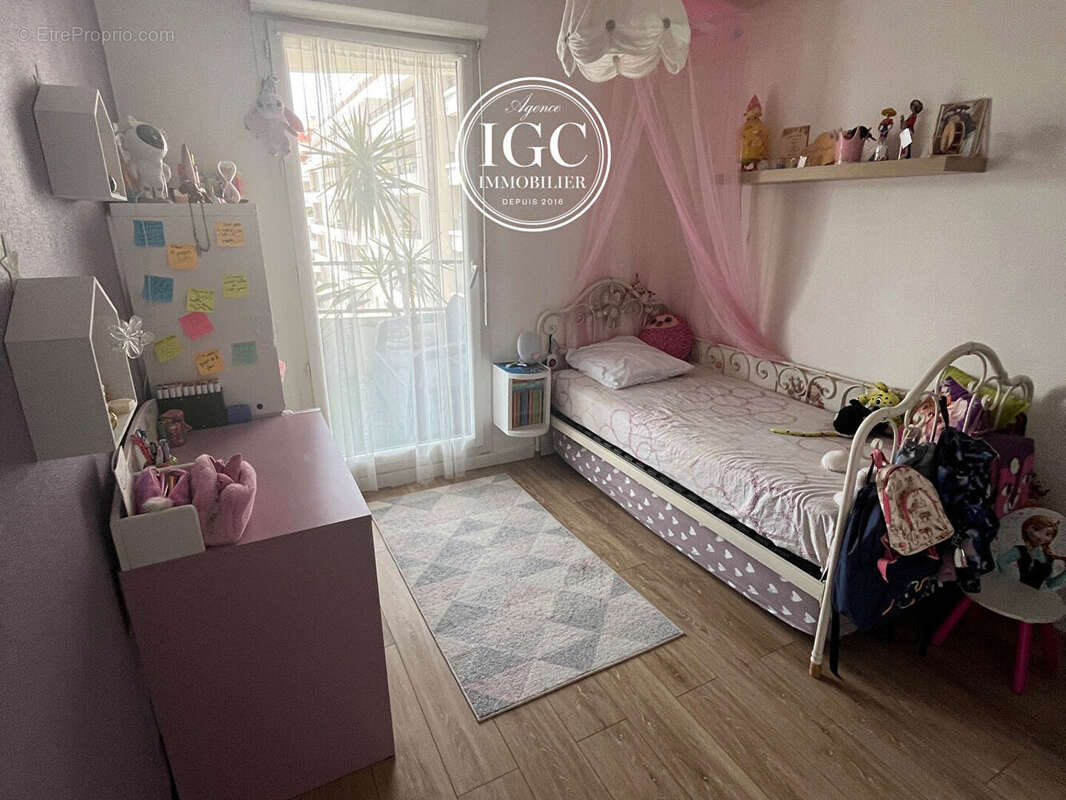 Appartement à MARSEILLE-8E