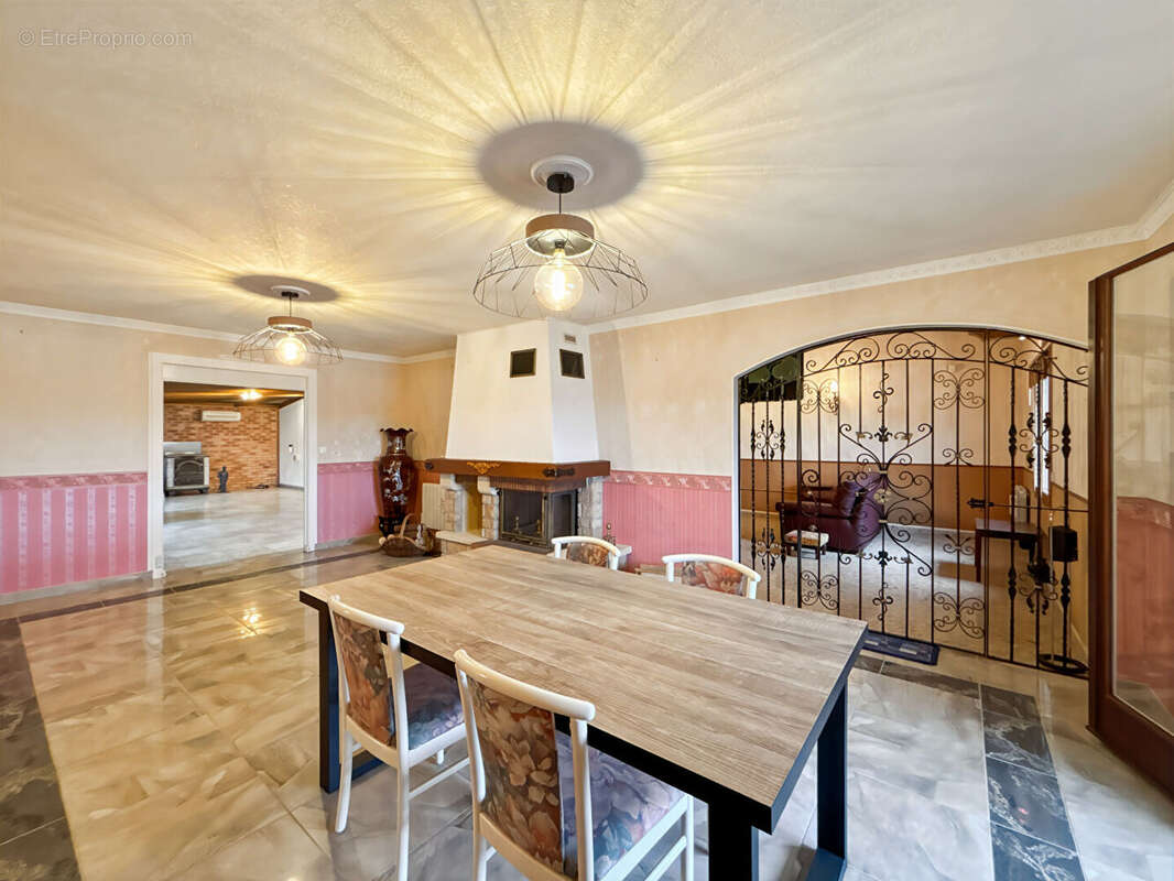 Maison à VILLERS-SUR-LE-ROULE