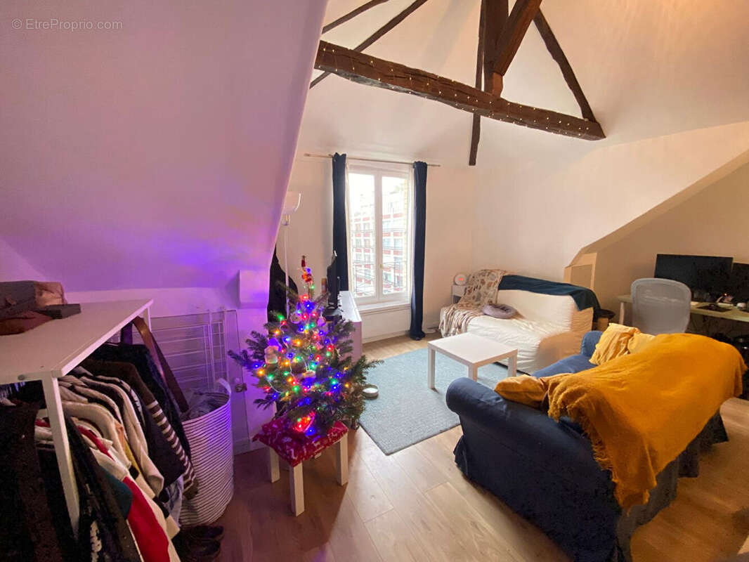Appartement à PARIS-19E