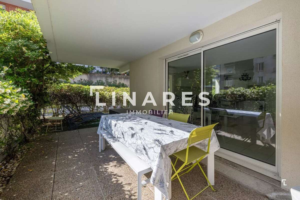 Appartement à MARSEILLE-8E