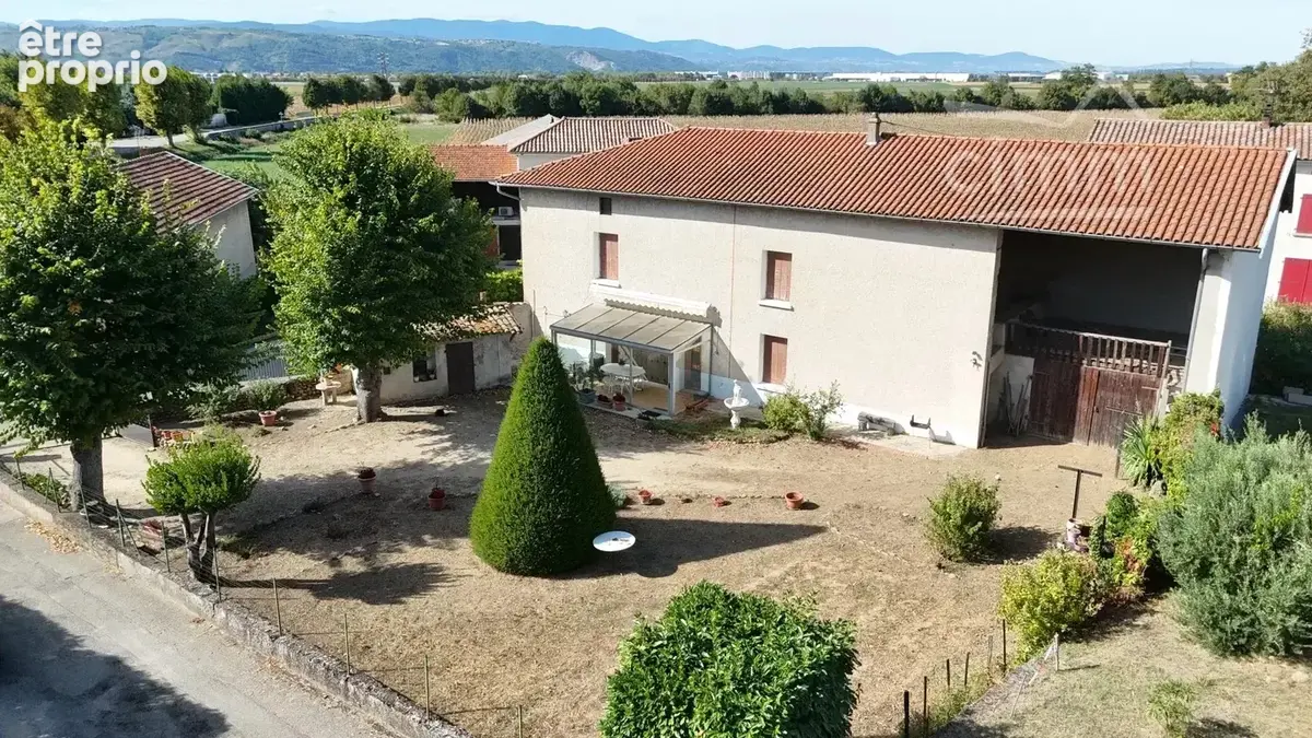 Photo Maison à Albon au prix de 220 000€