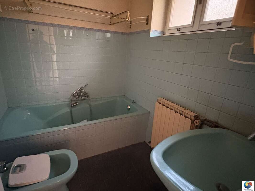 Maison à BEAUVOIR-DE-MARC