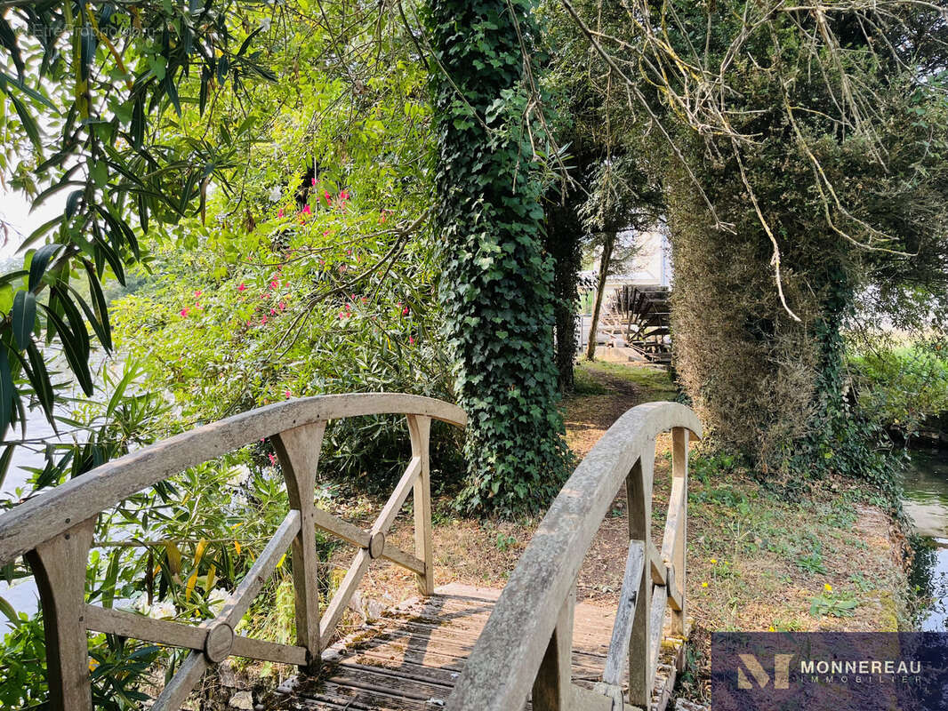 En bordure de touvre maison authentique - photo 20