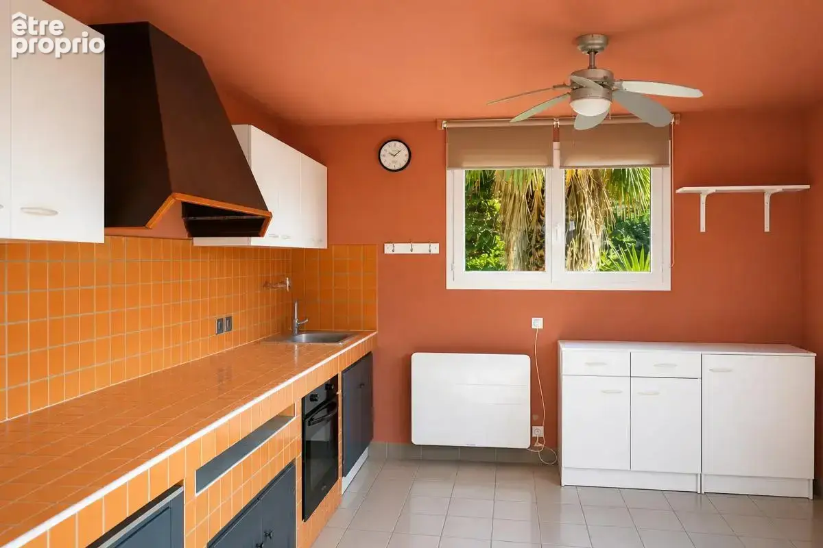 Villa 4 faces – plain-pied – 170 m² – piscine - photo 15
