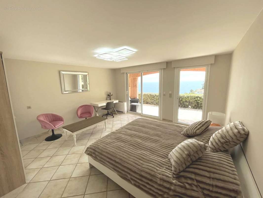 Maison à THEOULE-SUR-MER