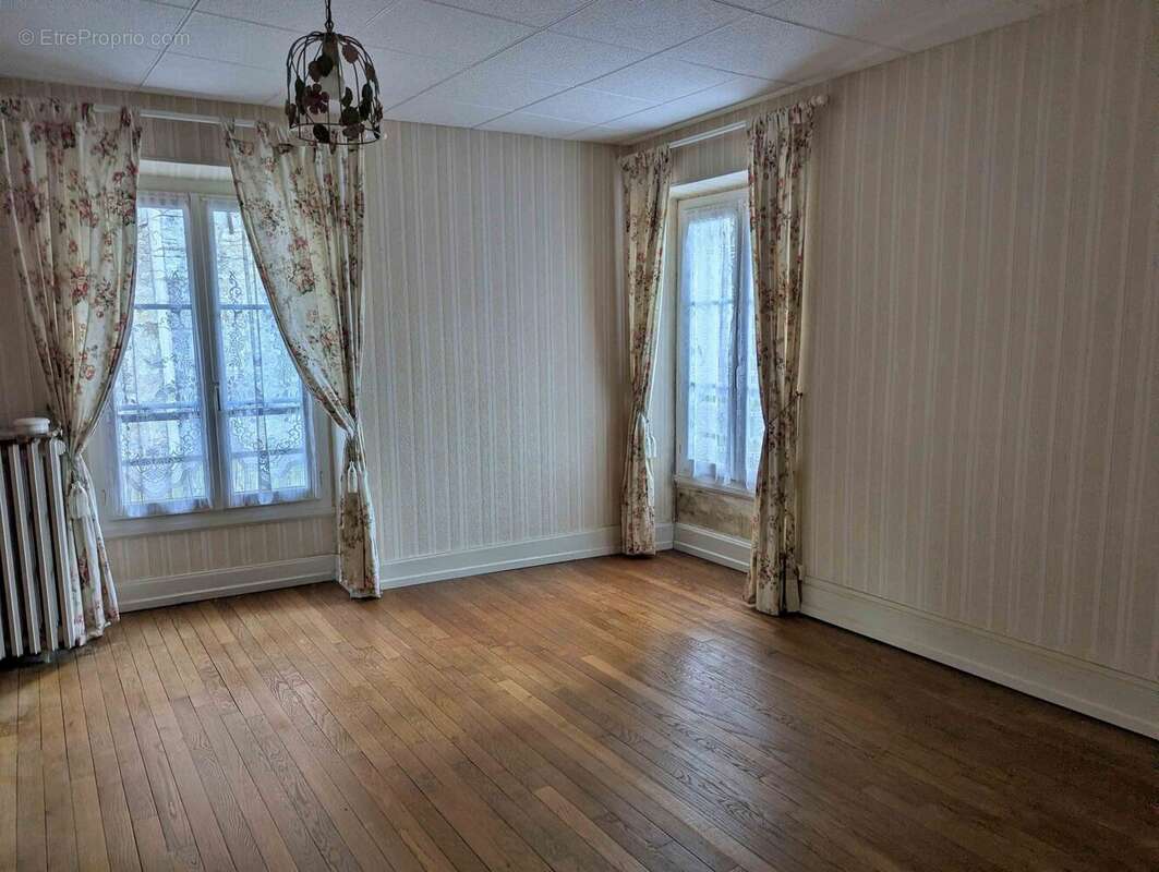 chambre entre Avallon et Auxerre - Maison à MERRY-SUR-YONNE