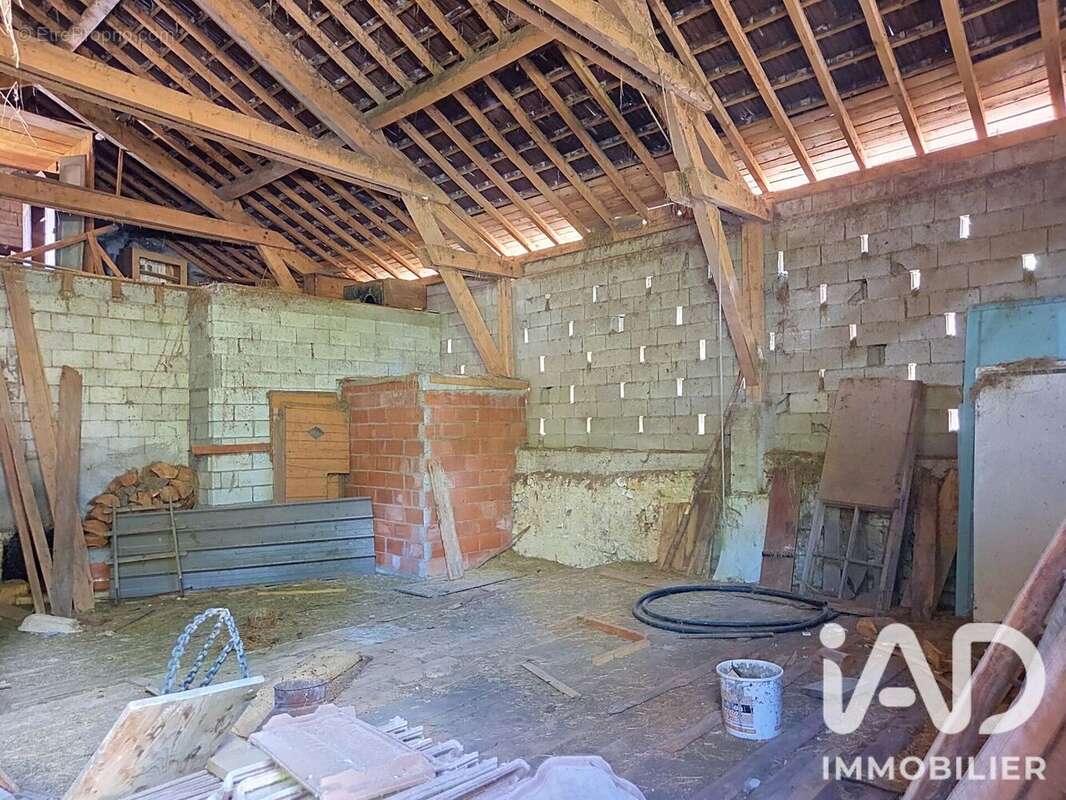Maison 230 m² à Septmoncel  - photo 6
