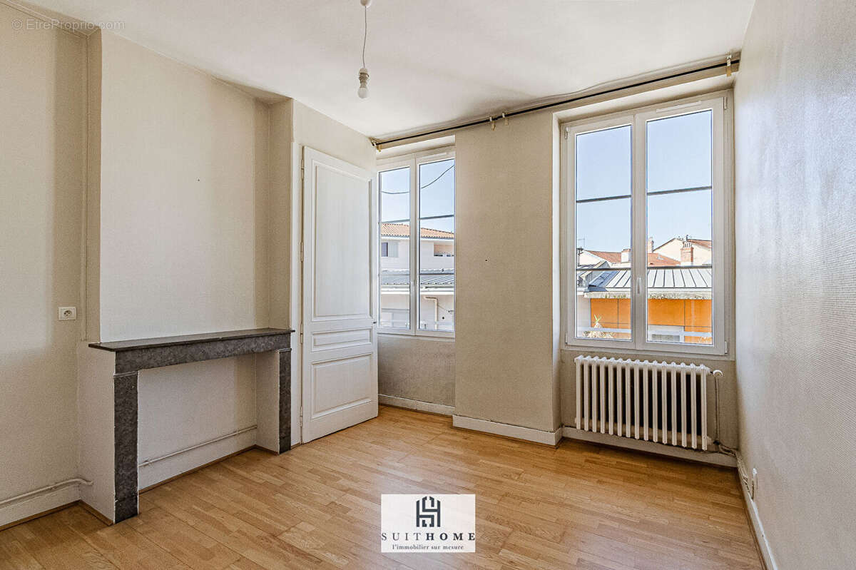 Appartement à LYON-9E