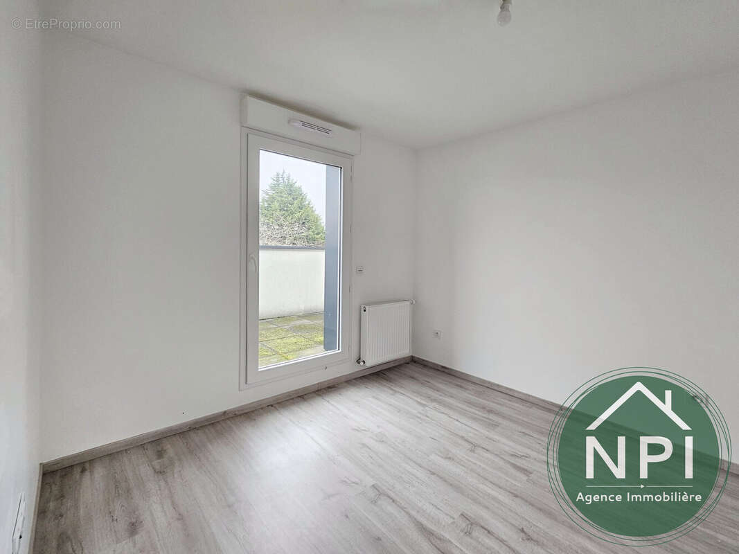 Appartement à VAUX-LE-PENIL