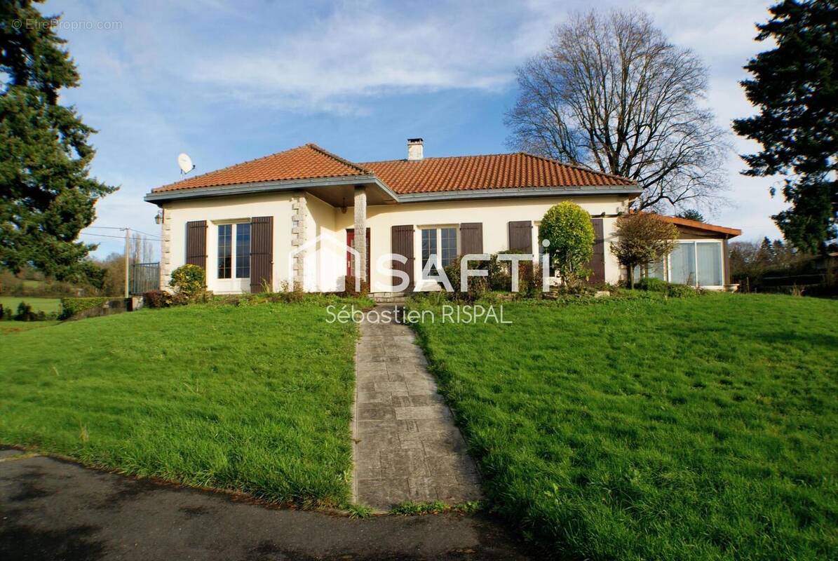 Photo 1 - Maison à BREUIL-BARRET