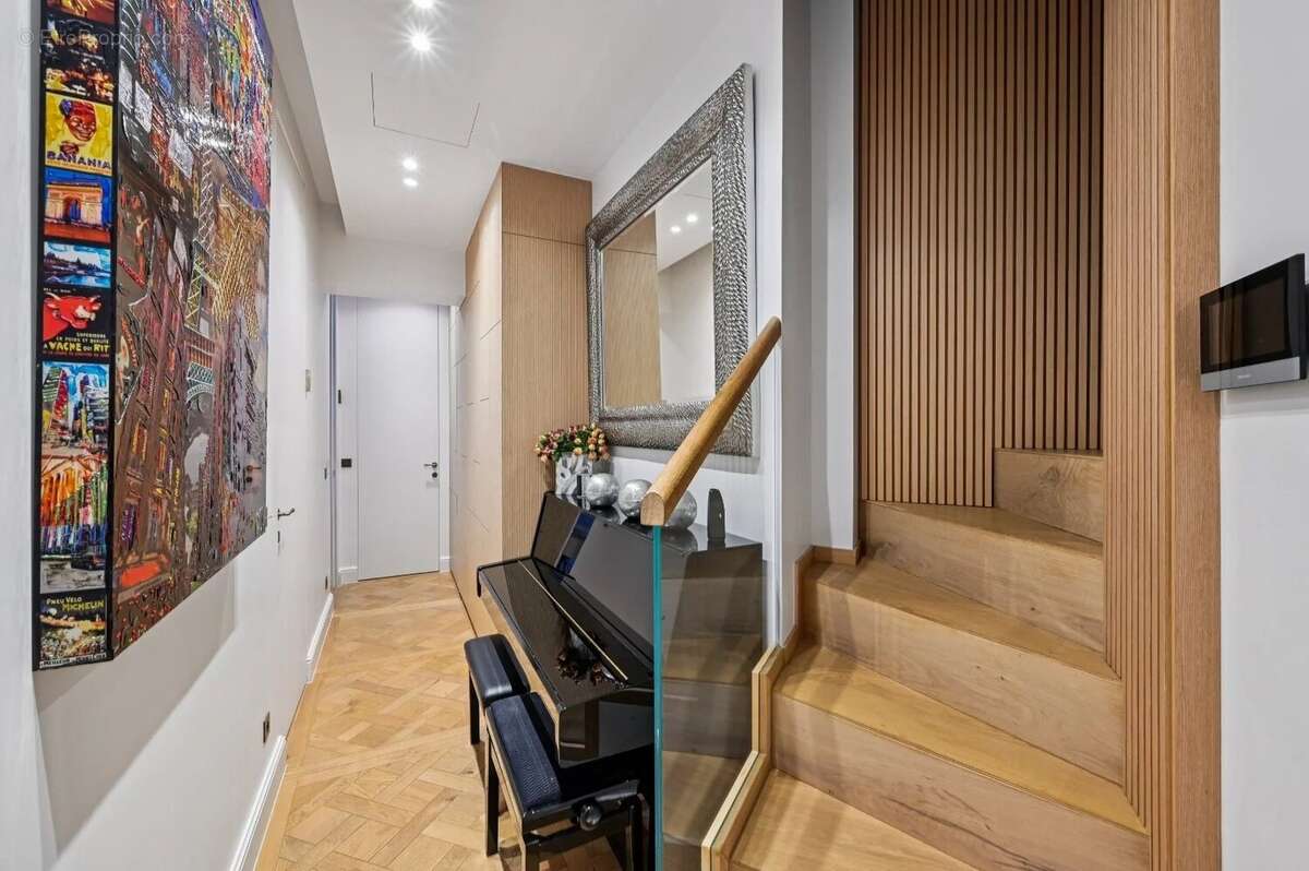 Faubourg Saint-Honoré - photo 14