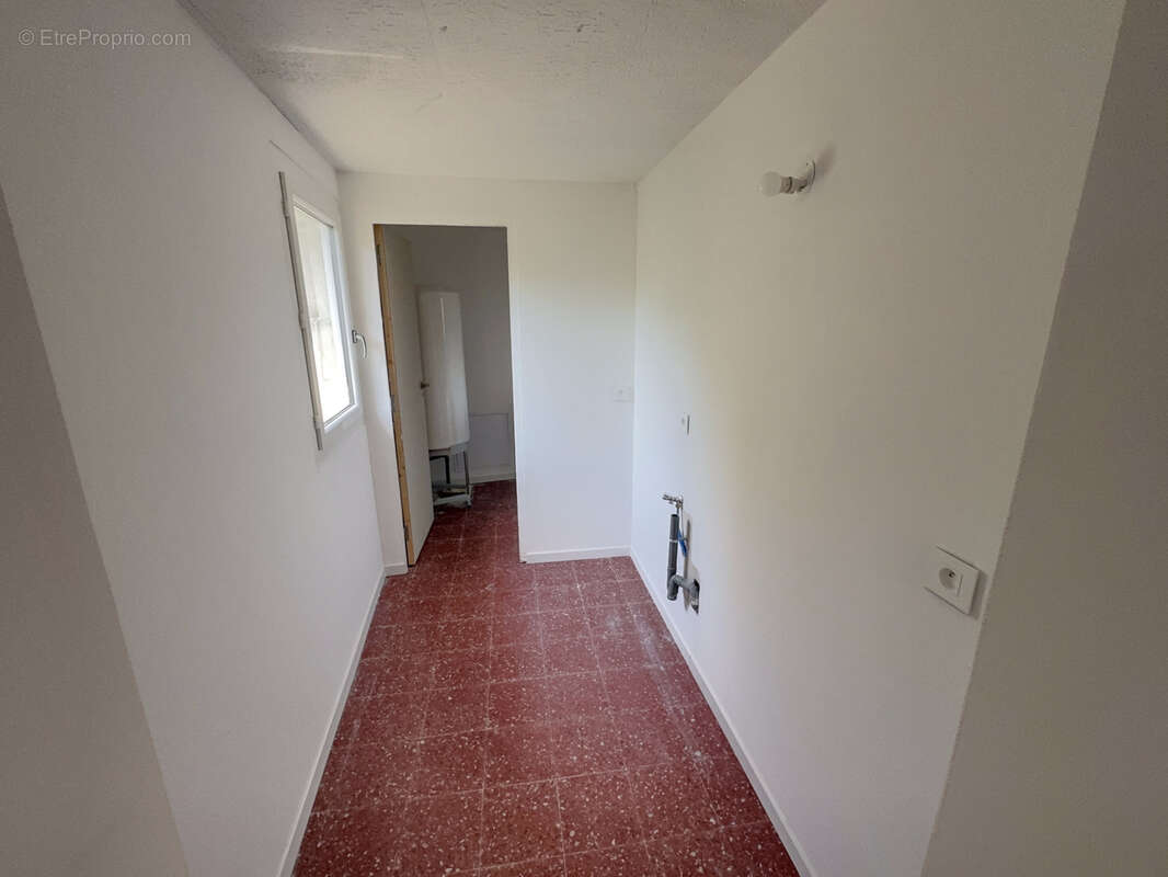 Grande Maison rénovée 175 m2 avec jardin ! - photo 5