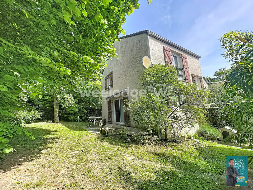 Maison à JOUY-LE-MOUTIER