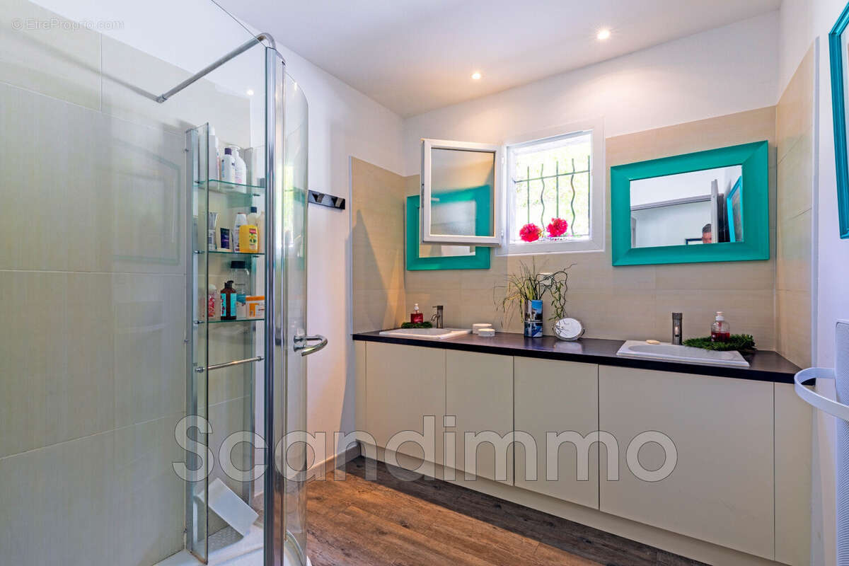 Maison à DRAGUIGNAN