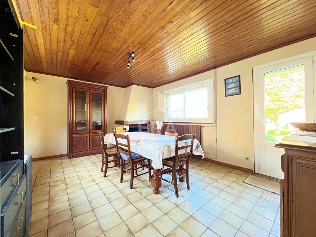 Maison à LA COURONNE