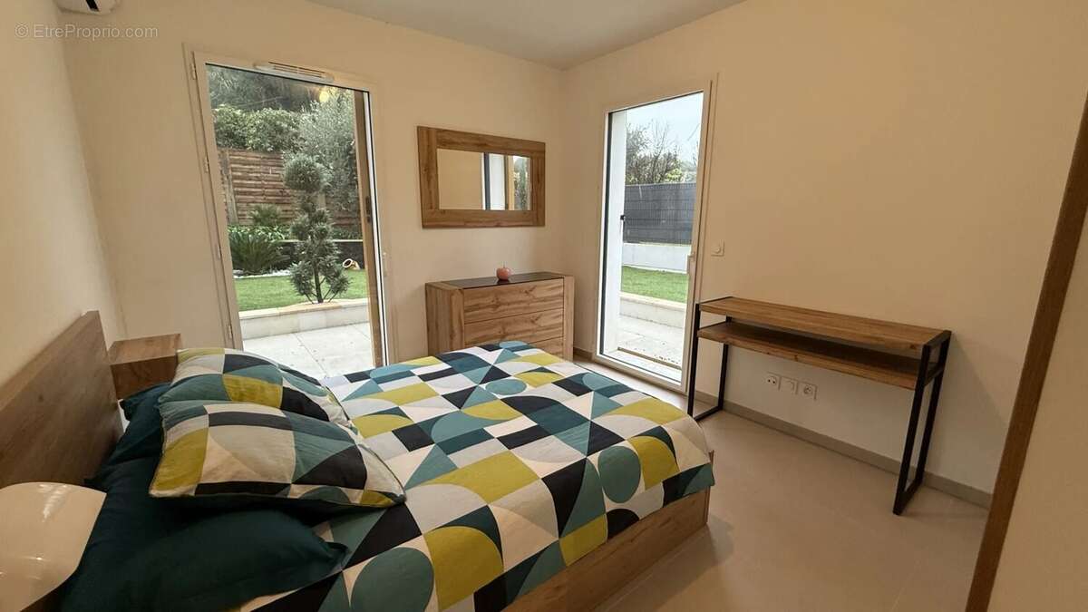 Appartement à VILLENEUVE-LOUBET