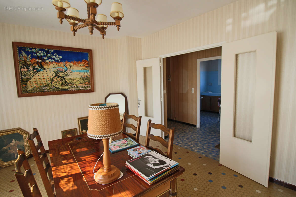 Maison à PUY-L'EVEQUE