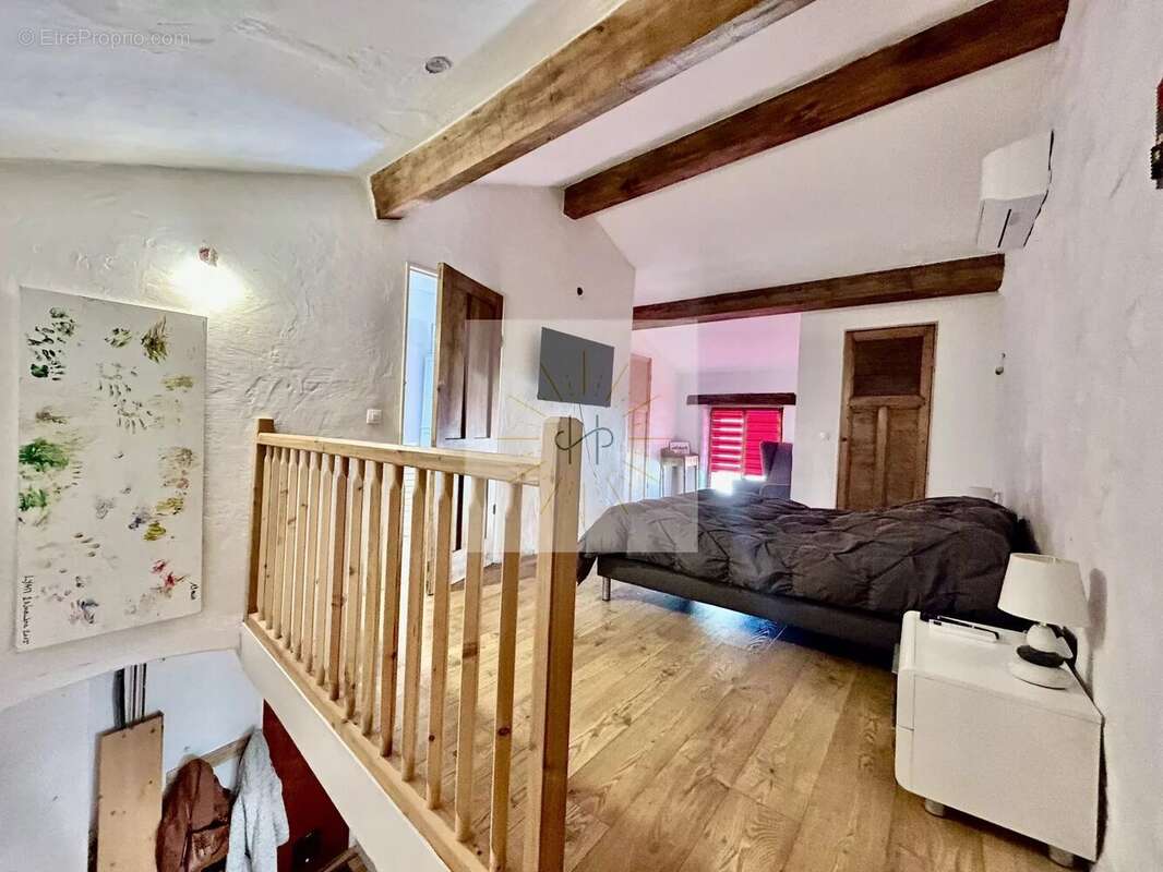 Appartement à PORTES-EN-VALDAINE