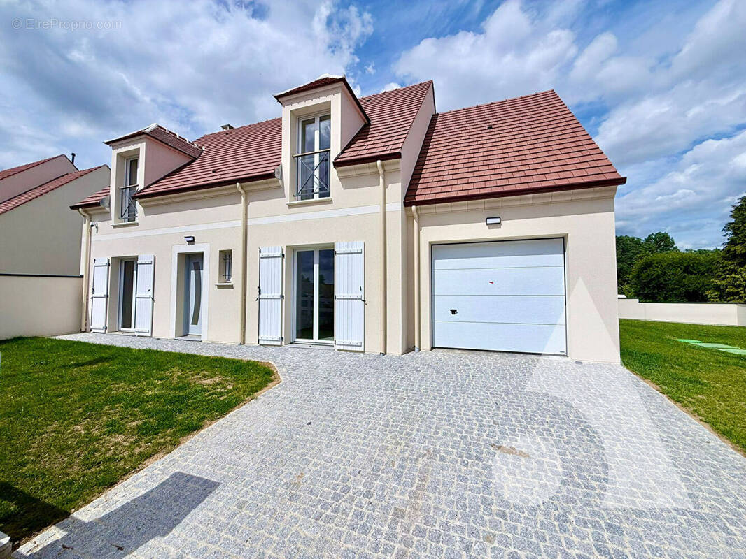 Maison à JONQUIERES