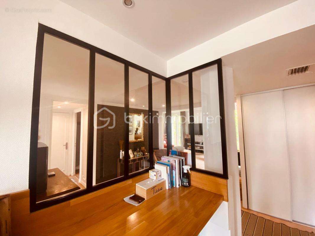Avenue foch - appartement 97m2 - dernier etage - photo 7