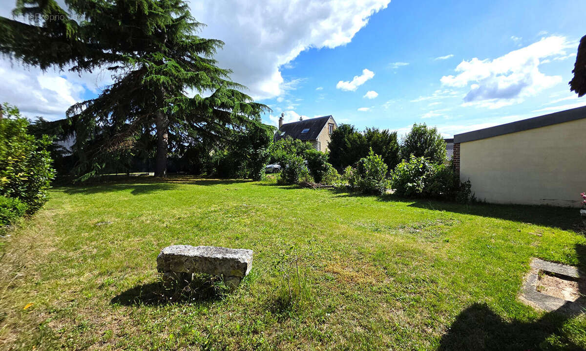 Maison à ANDE