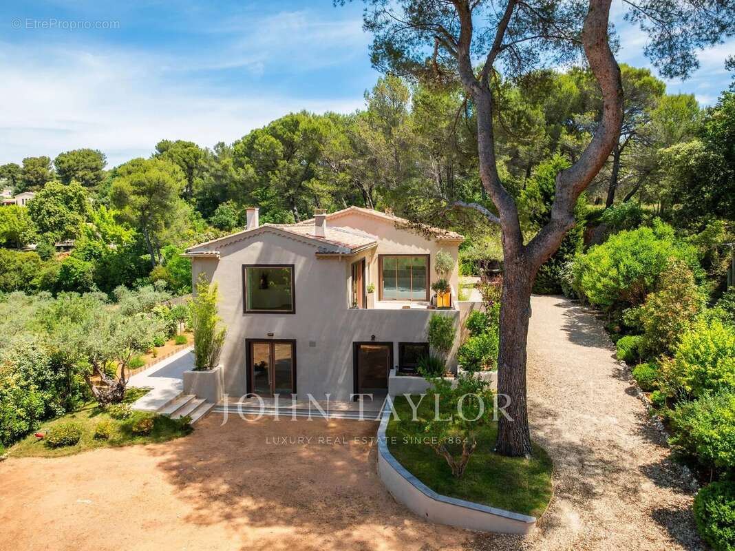 Maison à AIX-EN-PROVENCE