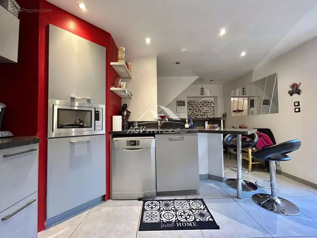 Maison à SAINT-MARTIN-DE-VALGALGUES