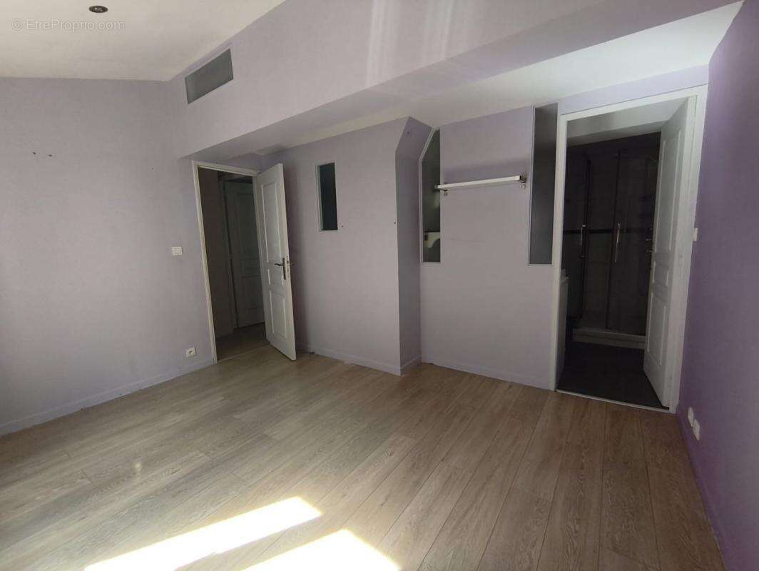 Maison 72 m² à Gonfaron  - photo 7
