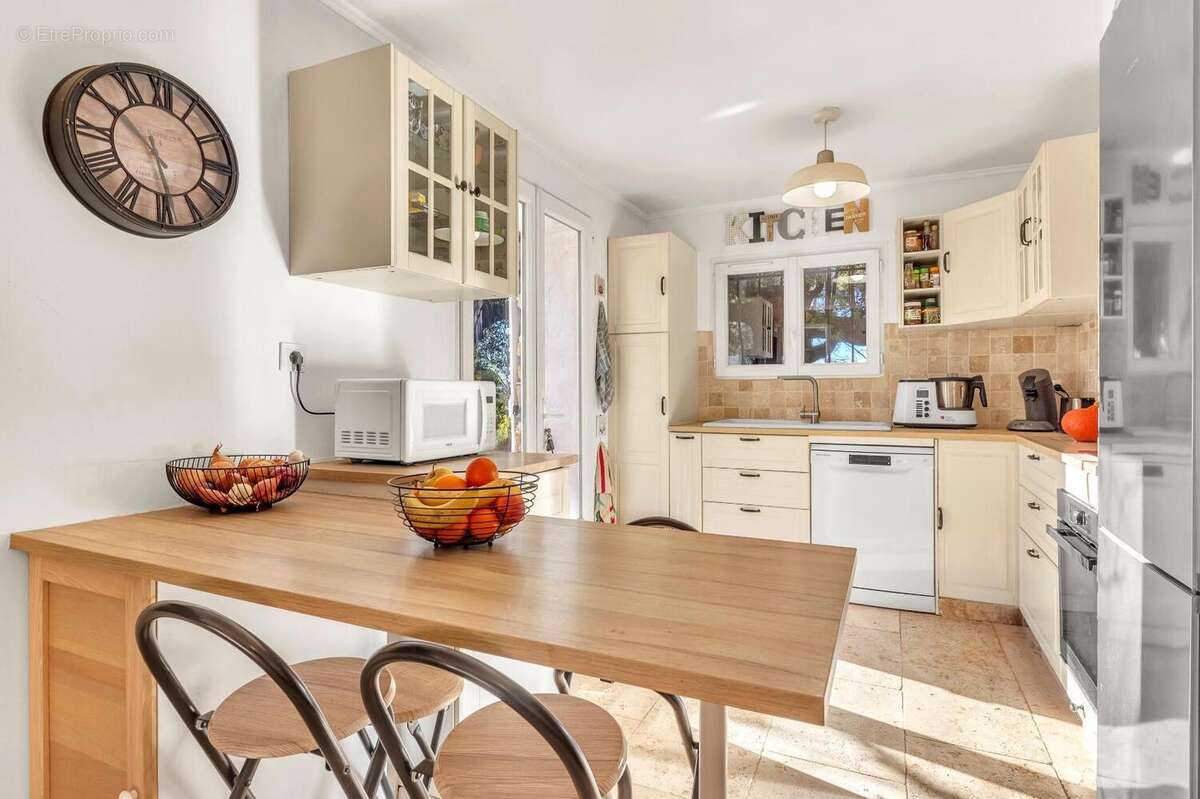   - Maison à FLAYOSC